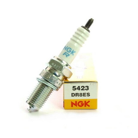 CANDELA NGK DR8ES  RESISTIVA FILETTO LUNGO